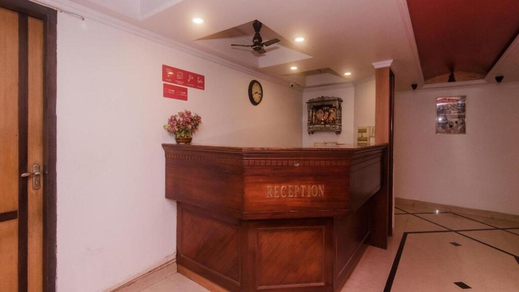 Hotel Palm Star Belapurpada ภายนอก รูปภาพ